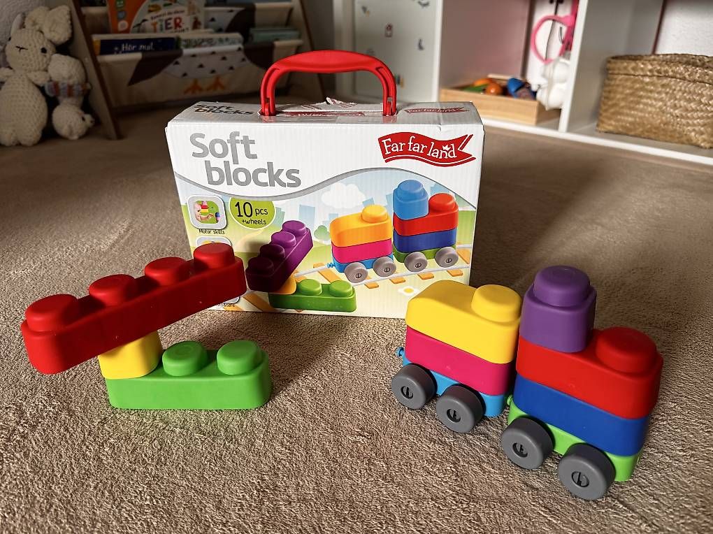 Giocattoli: Farfarland Soft Blocks, 10 Teile + Räder – Usato da Wil SG venduto da marymiina