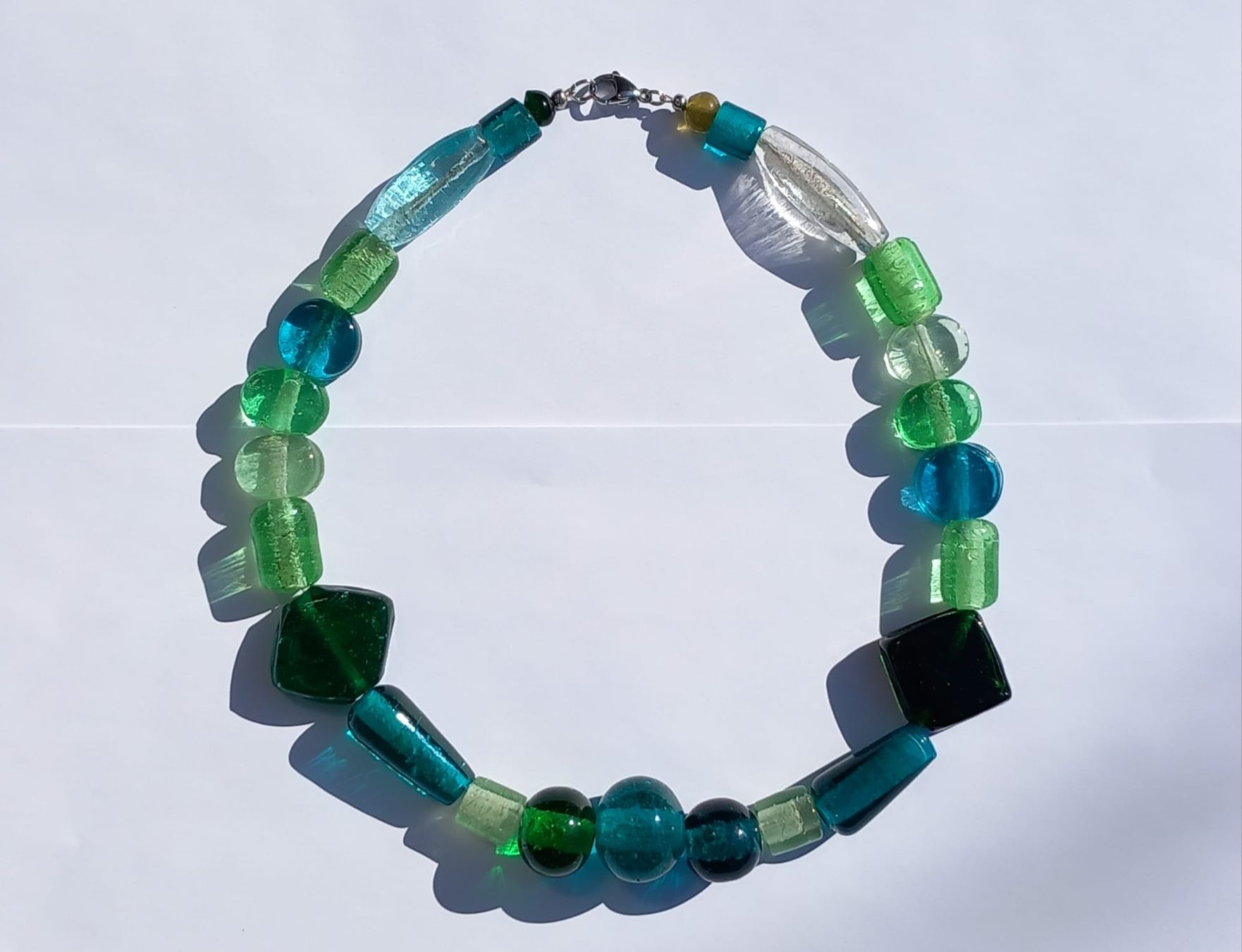 Catenine: Handgemachte  Grüne Glas Kette – Usato da Winterthur venduto da Jopf1