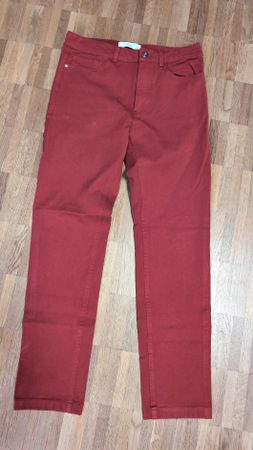 MNG Hose, Gr. 36, Weinrot