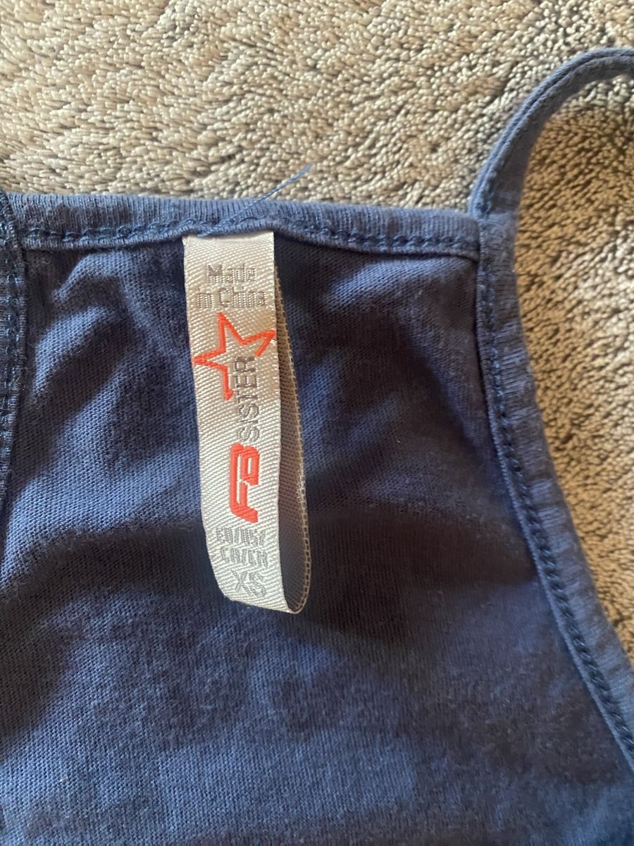 Top: Tank Top blau mit Druck Gr S – Usato da Schönenberg ZH venduto da Pfupfli1 2