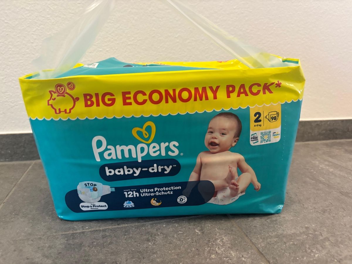 Pampers Secchi per pannolini & Pannolini: 235 Stück Pampers Grösse 2 neu – Nuovo e nell'imballaggio originale da Zug venduto da amolution