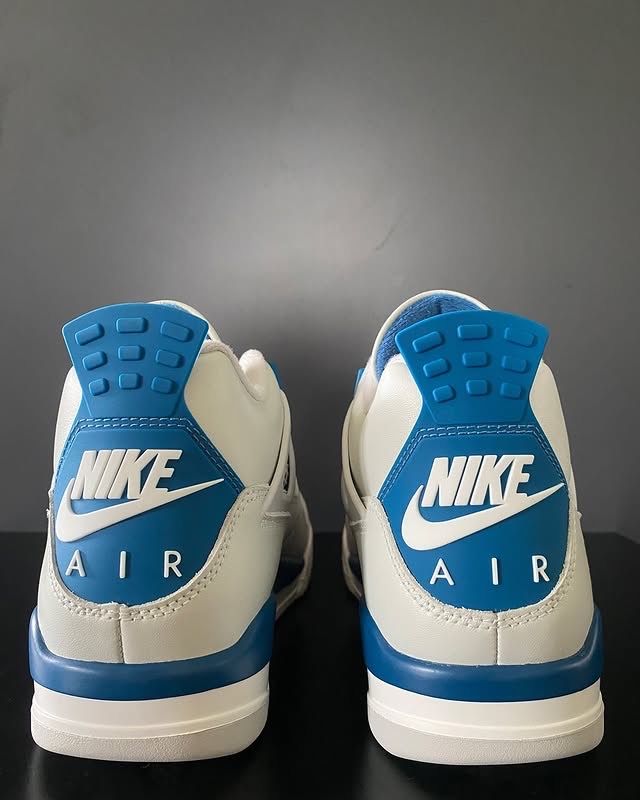Jordan Scarpe da uomo: Jordan 4 Military Blue – Nuovo e nell'imballaggio originale da Cademario venduto da Clemverkauft 3