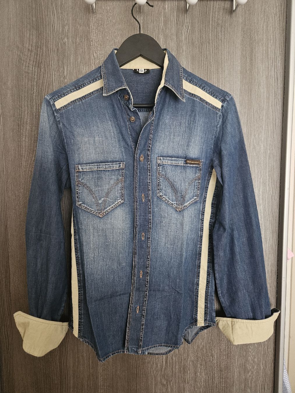 Dolce & Gabbana Camicette: chemise en jeans – Usato da Chêne-Bourg venduto da gab_7cg8