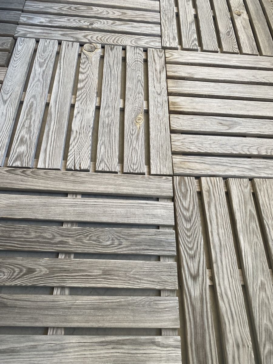 Rivestimenti per pavimenti: EchtHolz Bodenplatten ca. 50x50cm – Usato da Zuerich venduto da Isabelle 1
