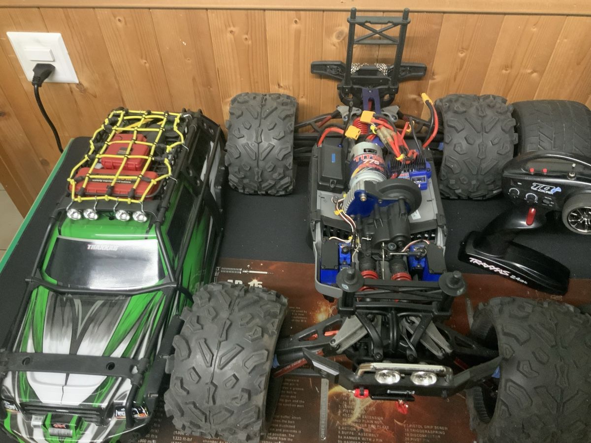 Traxxas RC Modellbau: Traxxas Summit 1/8 – Gebraucht aus Lamone von