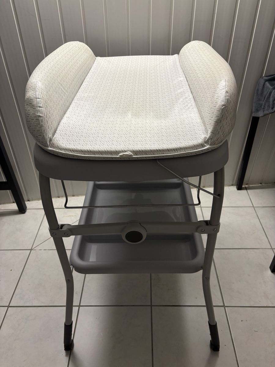 Chicco Fasciatoi & Accessori: Table à langer avec baignoire intégrée – Usato da Kleinwangen venduto da aym_9m68