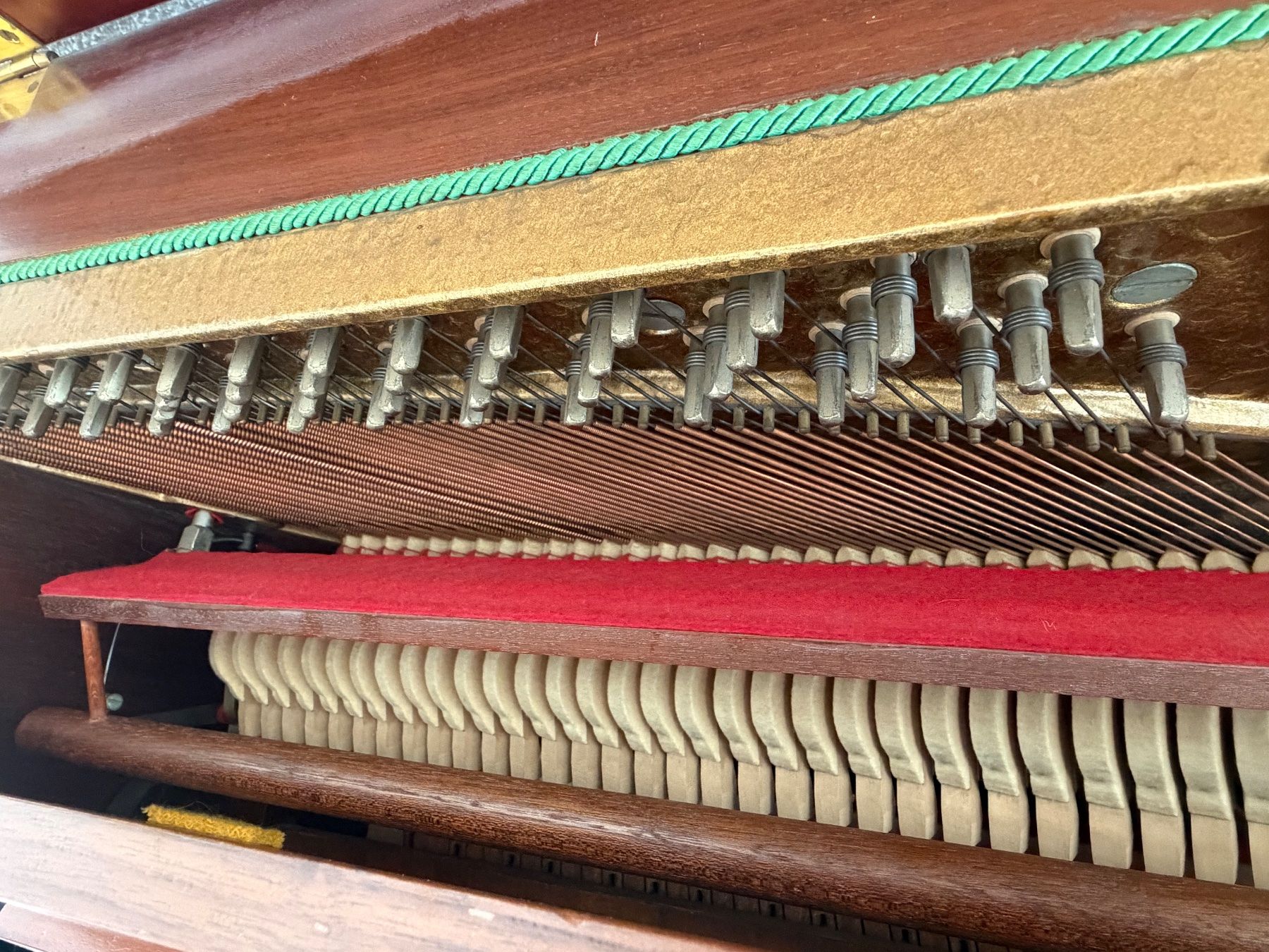 Musikinstrumente: Klavier W. Hoffmann Holz – Gebraucht aus Strengelbach von FADOLU 2