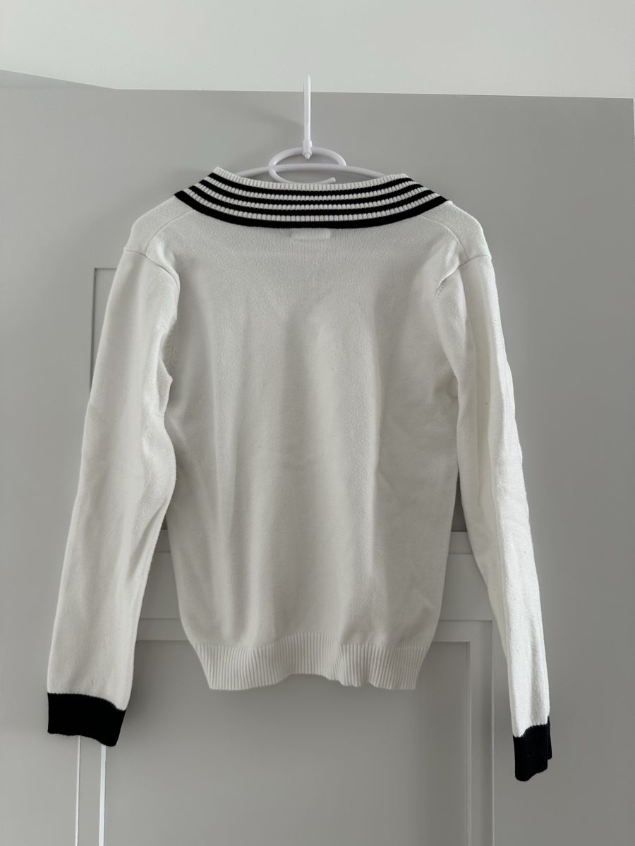 Maglioni & Felpe: V-Neck Sweater – Usato da Zürich venduto da juz_2t2j 2