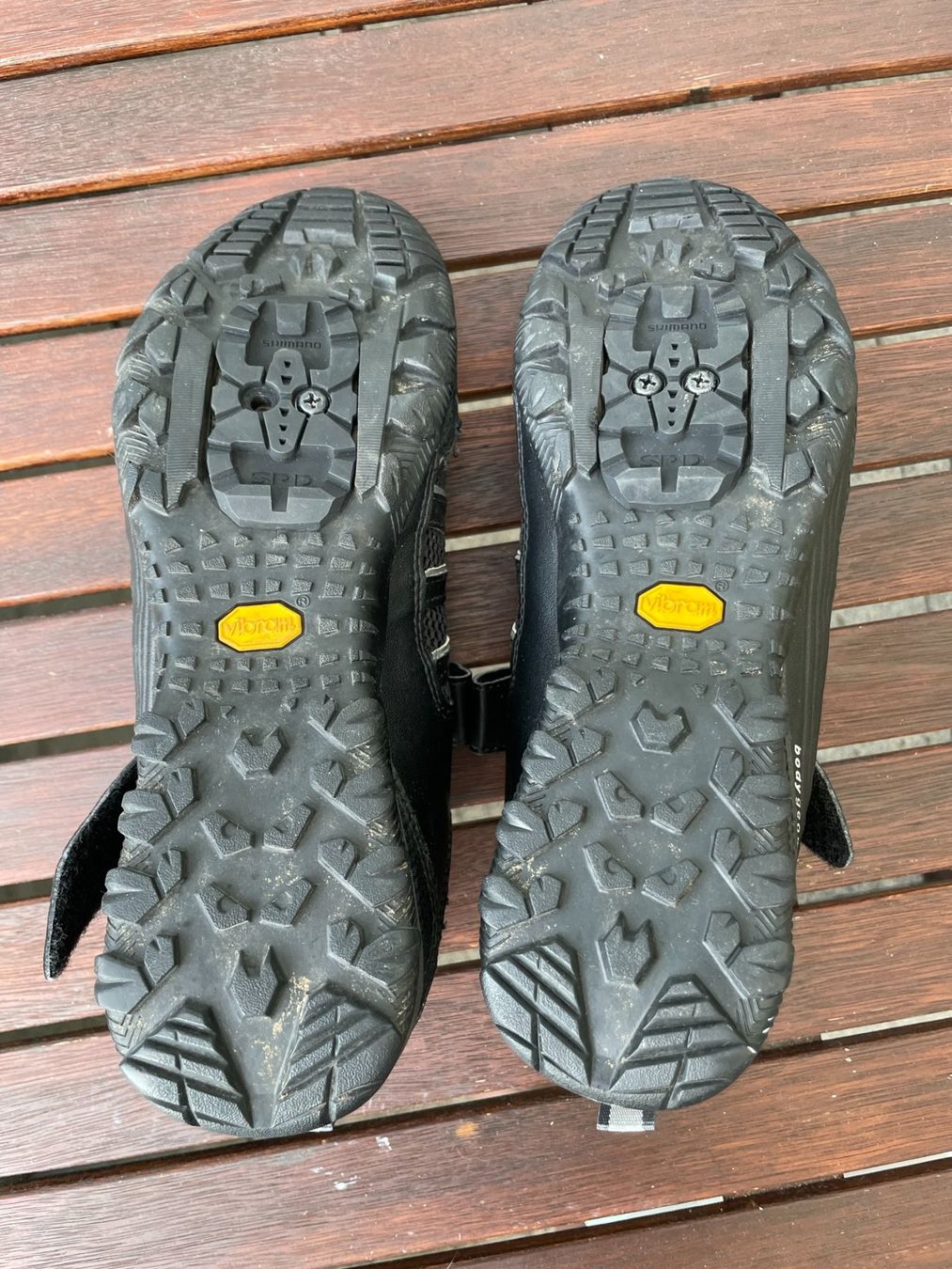 Specialized Herrenschuhe: Specialzed MTB schuhe Grosse 42 mit Vibram Sole – Neu und originalverpackt aus Unterterzen von  1
