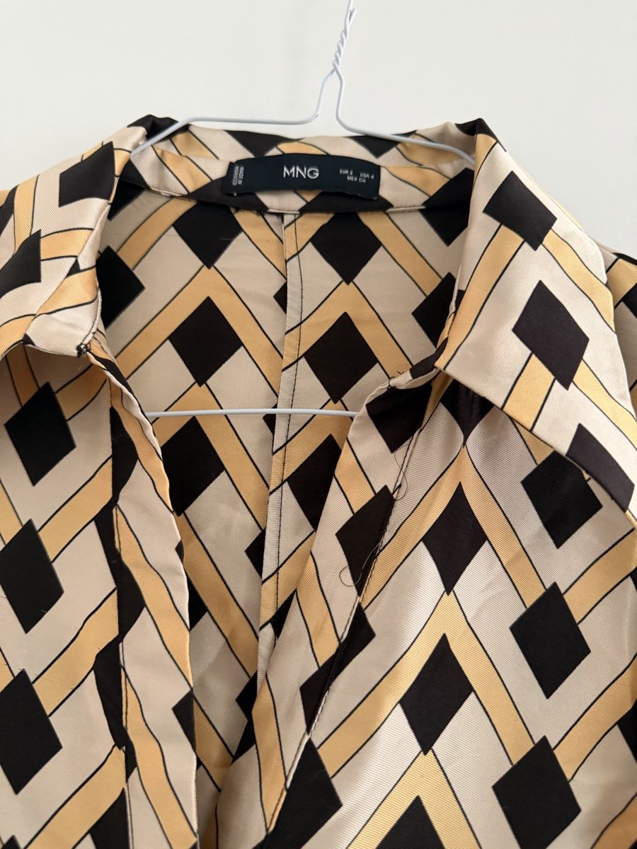 Mango Robes: Robe Mango en satin  – Neuf (Voir description) à Versoix par wen_75xm 2
