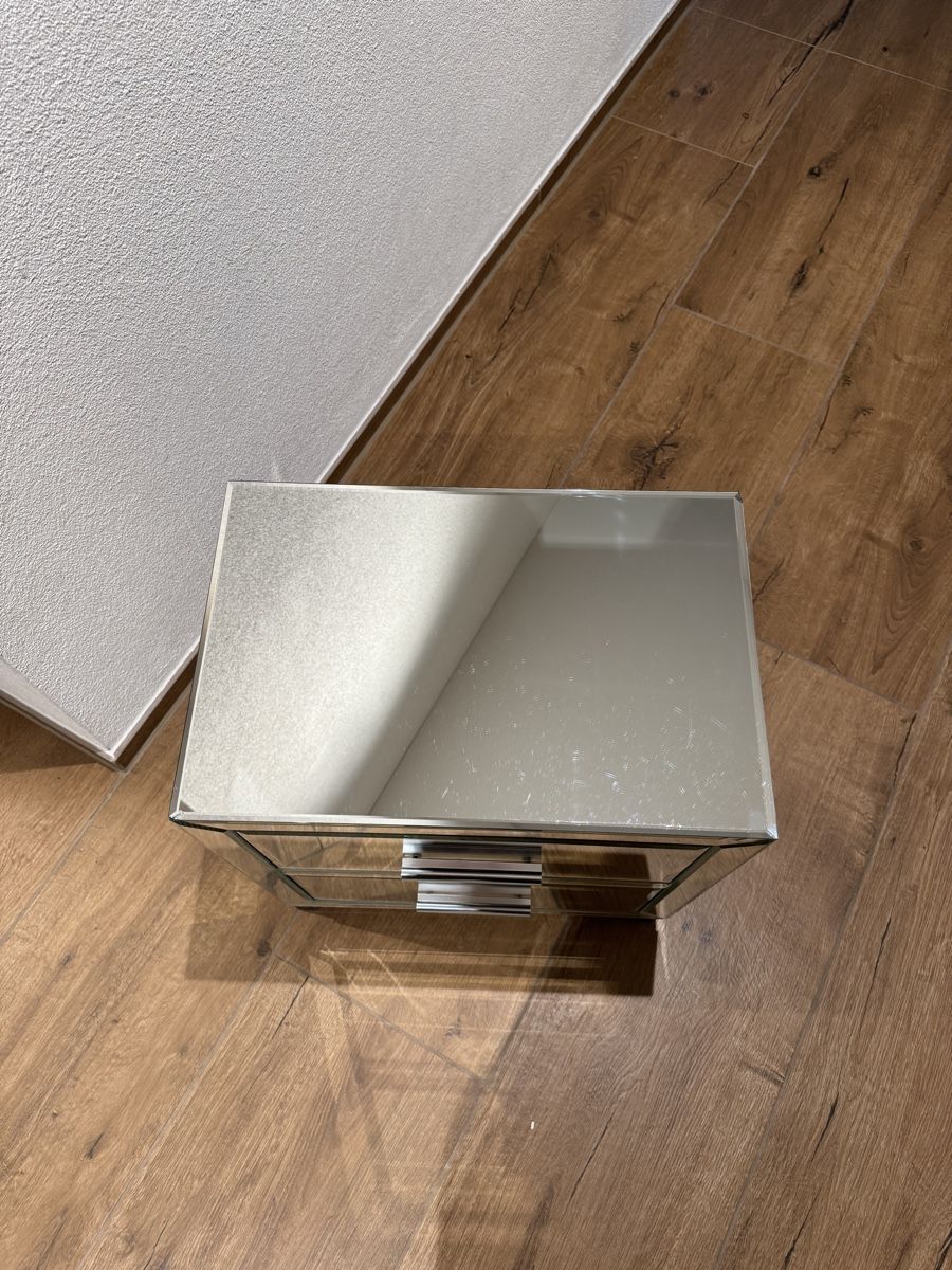 Comodini: 2 Spiegelnachttische 30x45x50cm – Nuovo (secondo la descrizione) da Lachen SZ venduto da nathiisch 5