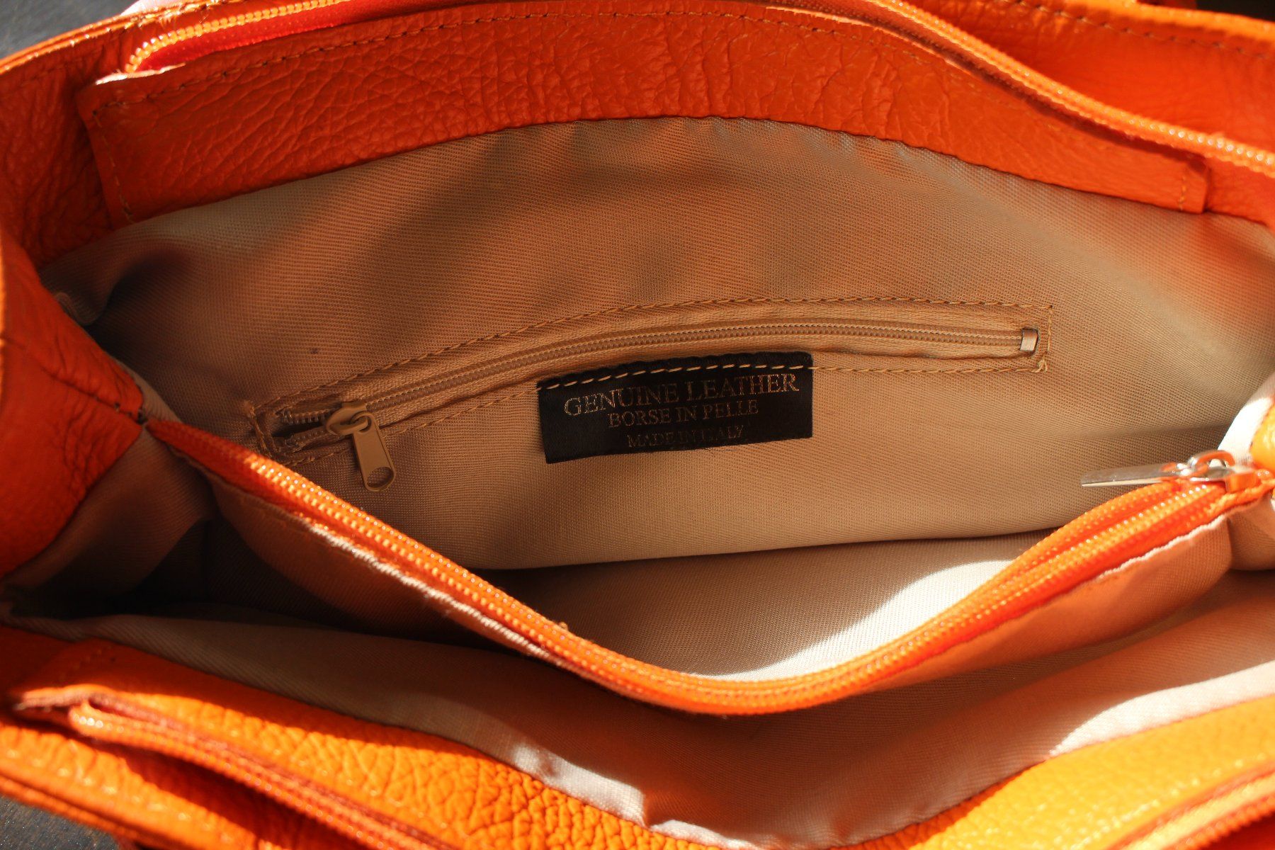 Taschen für Damen: Ledertasche – Gebraucht aus Schaffhausen von annsei 2
