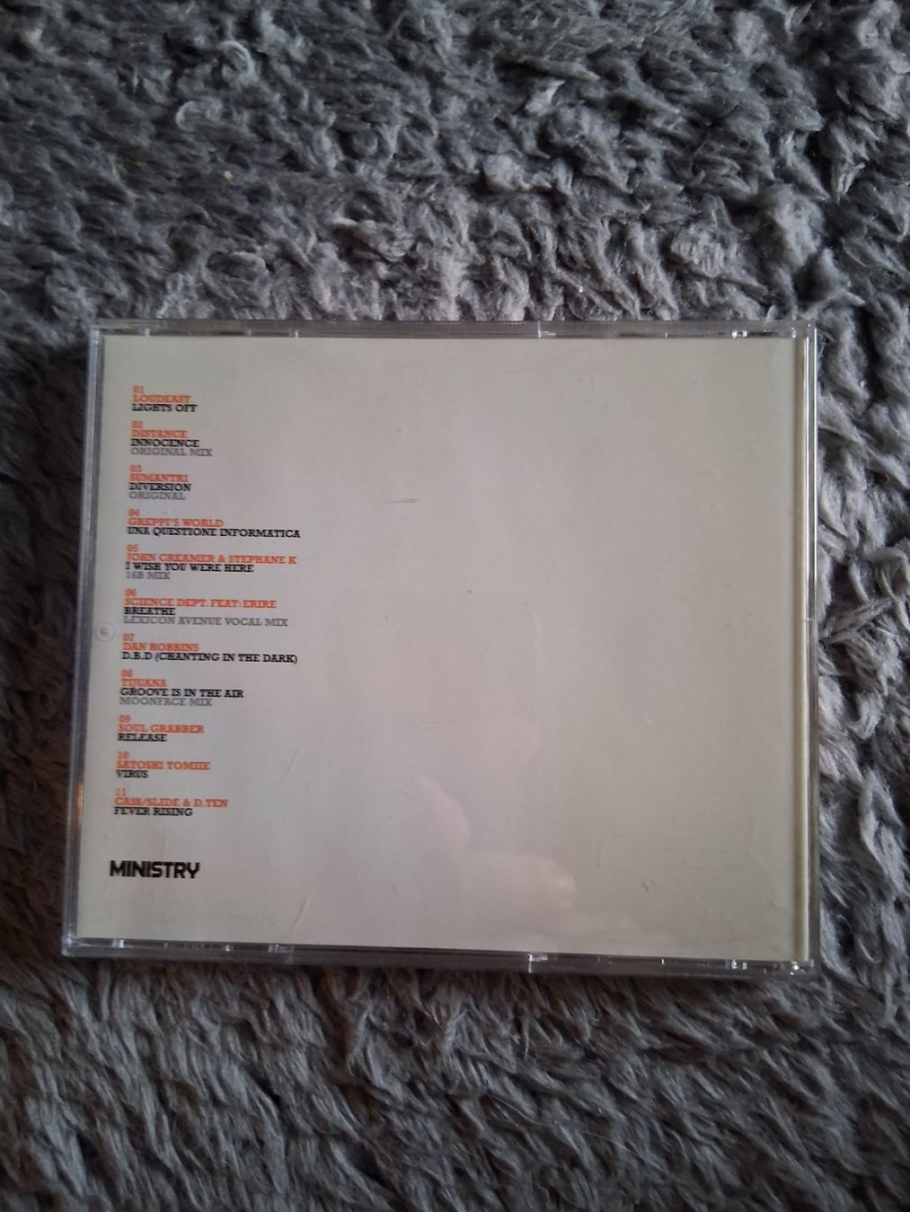 CD: FUNKY DEEP 'N' TRIBAL    COMPILATION   CD – Usato da Wetzikon ZH venduto da Ramones01 1