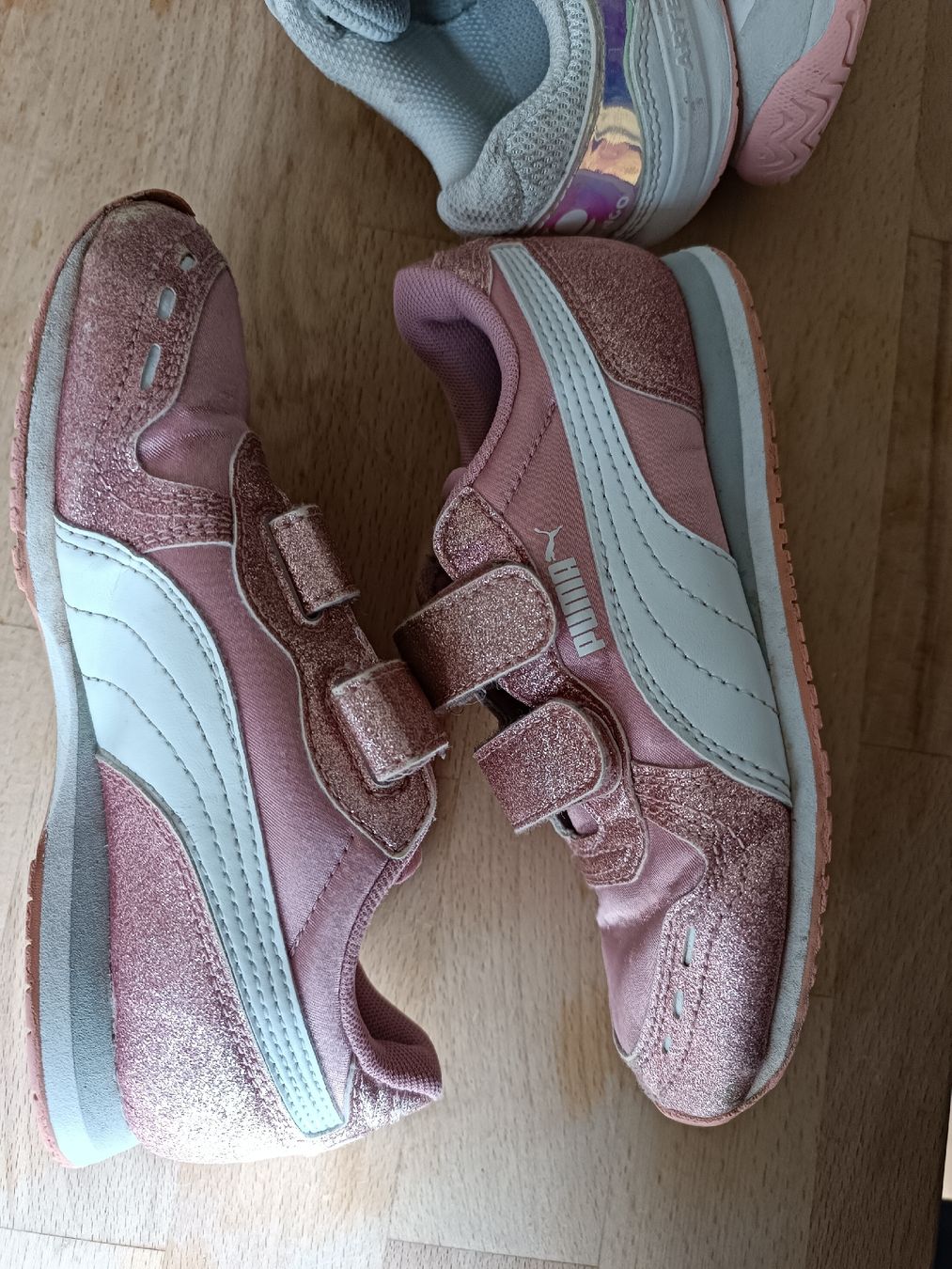 Puma Scarpe per ragazze: Schuhe Mädchen Gr 31 / 32 – Usato da Binz venduto da julijuli 7