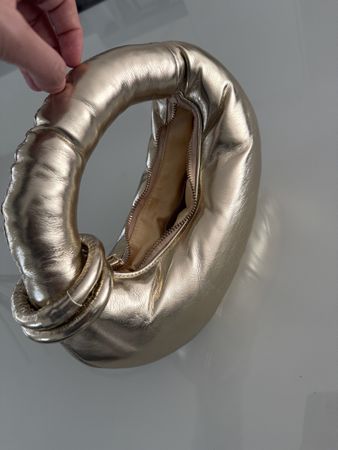 Coole goldene Handtasche – perfekt für den Ausgang!✨👜 (55)
