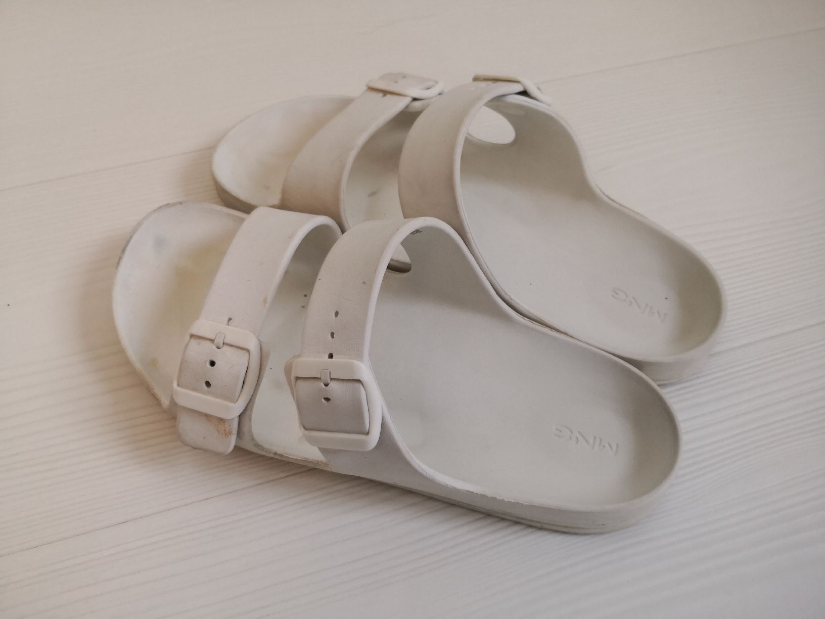 Mango Scarpe da donna: 🤩MANGO PLASTIK SANDALEN WEISS – Usato da Olten venduto da Naja-Twins-Twins 5