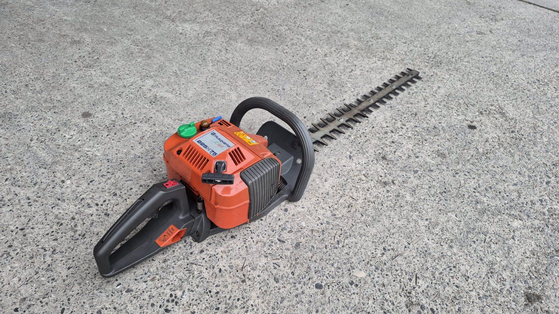 Husqvarna Alle Werkzeuge: Husqvarna 225H75 Heckenschere – Defekt aus Niederwil AG von Maeder_AG 5
