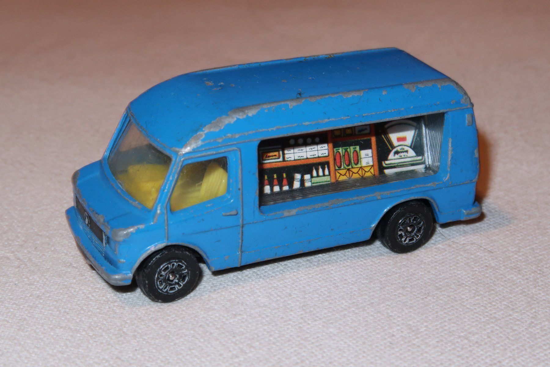 Corgi Toys Modellini d'auto: CORGI Juniors Mercedes Mobile Shop – Usato da Muttenz venduto da Laeckerlihamschter