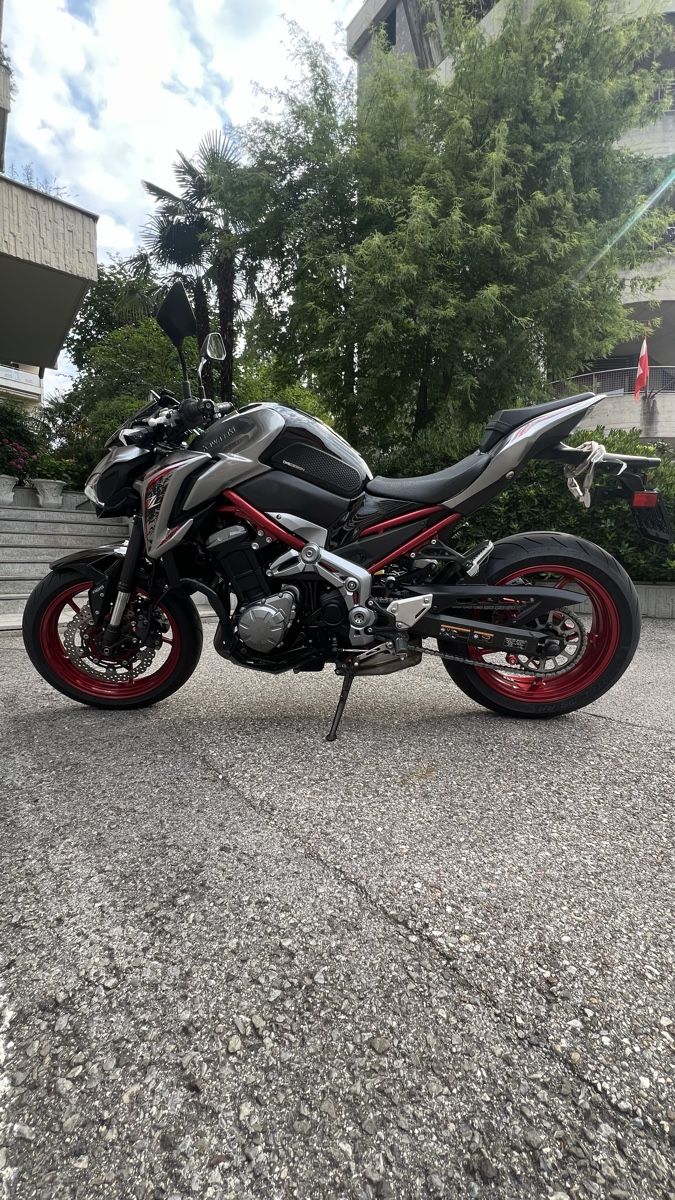 Kawasaki Strasse: Kawasaki Z900 ABS 35 kW – Gebraucht aus Lugano von Ricky29