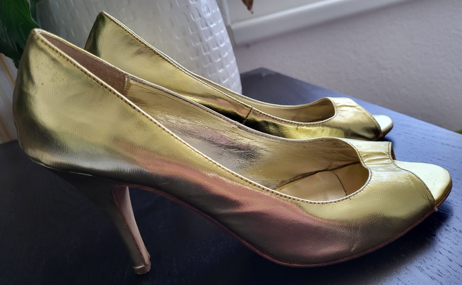 Scarpe da donna: Venezia Pumps gold Grösse 39 Leder – Usato da Schindellegi venduto da Maidli8834 1
