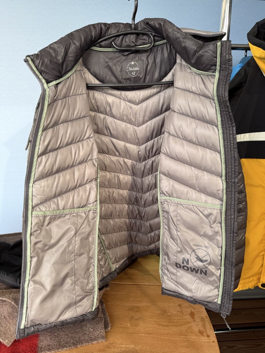 Giacche: Damen Stepjacke Gr. 42 – Usato da Bülach venduto da Berimbau0 1