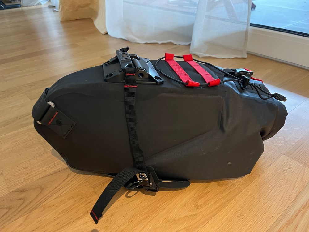 revelate designs spinelock 16l