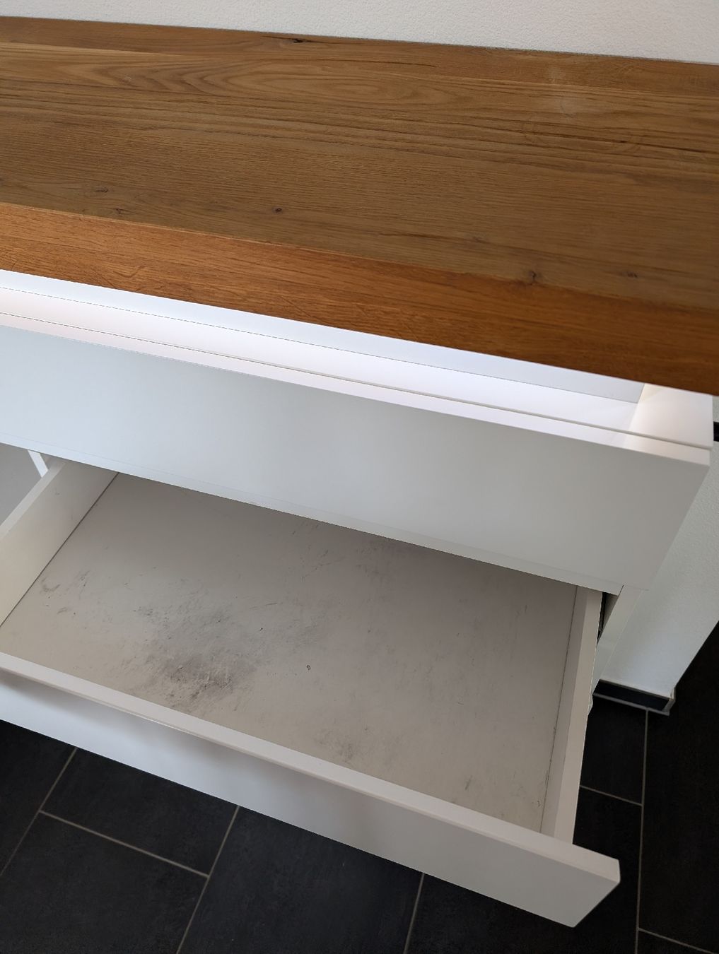 Cassettiere: Sideboard weiss und Echtholz-Abdeckung – Usato da Berg TG venduto da KatRo 4