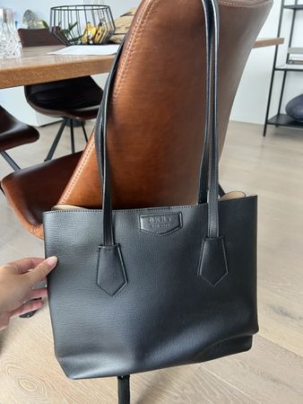 DKNY Tasche schwarz Leder neuwertig