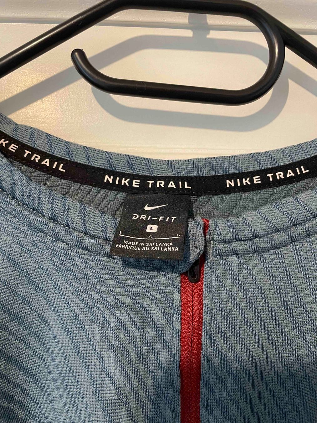 Nike Maglioni & Felpe: Pull Nike Trail, taille L, parfait état! – Usato da Sion venduto da Linkebeek 2