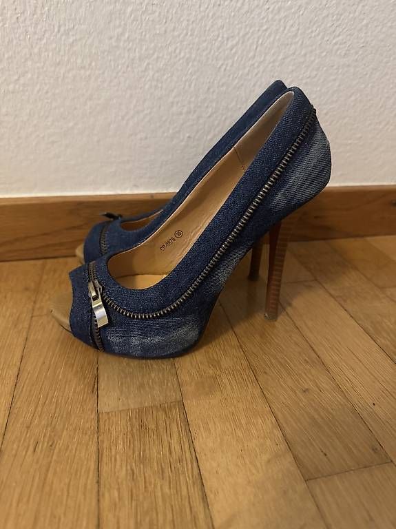 Scarpe da donna: Plateaupumps Peeptoes Highheels Grösse 35 – Usato da Dübendorf venduto da selinamariah 1