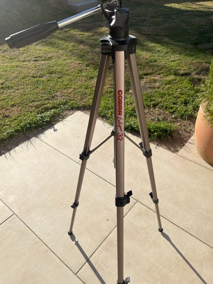 Treppiedi & Teste: Stativ Cobra Eclipse 32 guter Zustand – Usato da Gockhausen venduto da London95