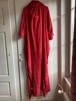 Snug-Rug, rote Kuscheldecke mit Ärmeln