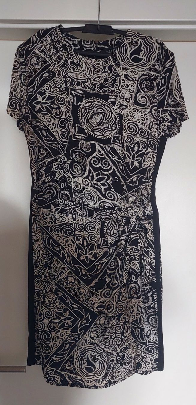 Kleider: Robe d'été taille 36 – Gebraucht aus Tschugg von uldrypr