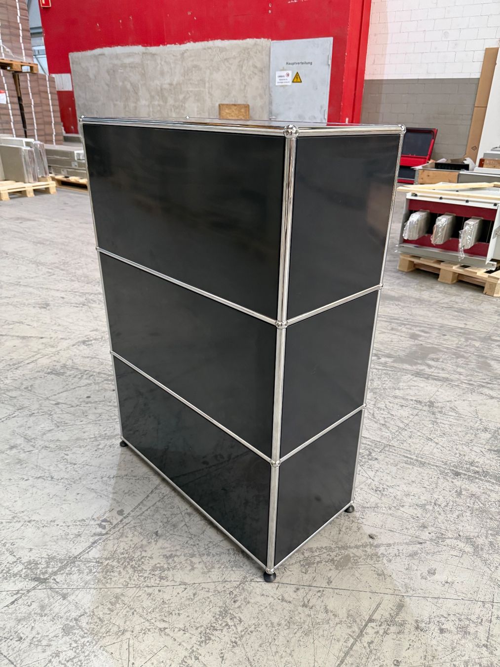 USM Regale: USM Haller Sideboard 1x3 Graphitschwarz 1x3 Q2 – Gebraucht aus Balsthal von Designhaus.Schmitt 3