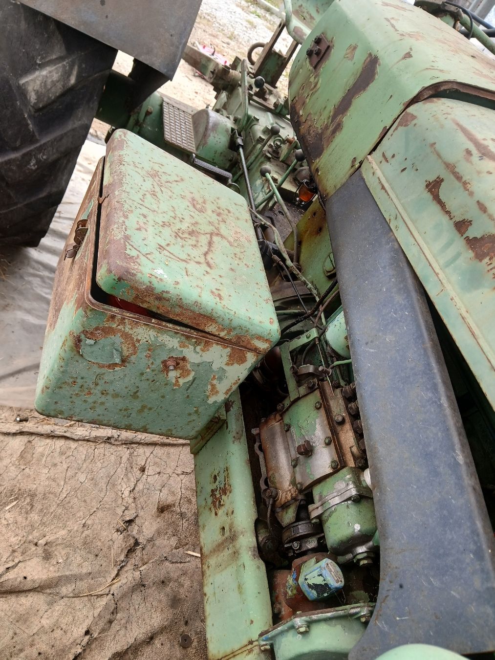 Bührer Trattori: Bührer Standard MFD410 – Difettoso da Rueyres-les-Prés venduto da yan_n9mq 2
