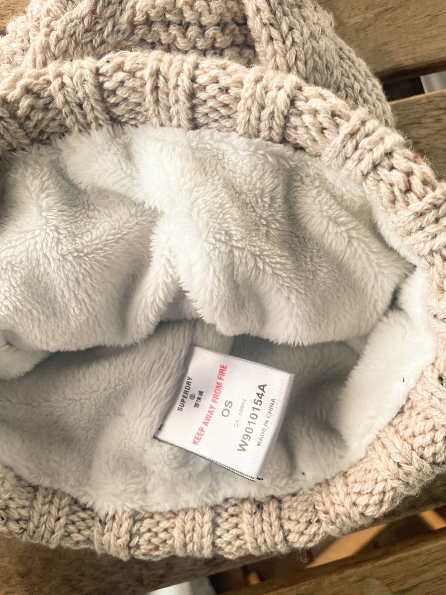 Copricapi, berretti & cappellini: Superdry & Co - Winter Mütze - Beige – Usato da Zürich venduto da t8w_gf5y 2