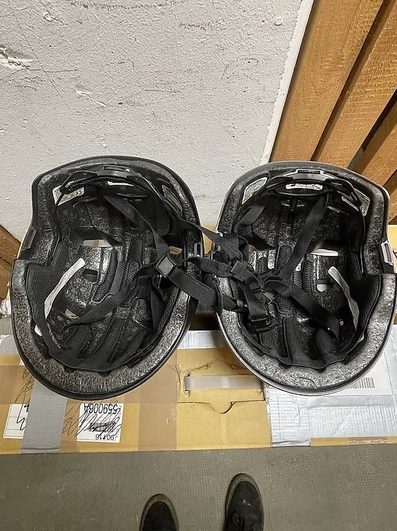 Helme: Deux casques de vélo Abus – Gebraucht aus Genève von mar_2zyp 2