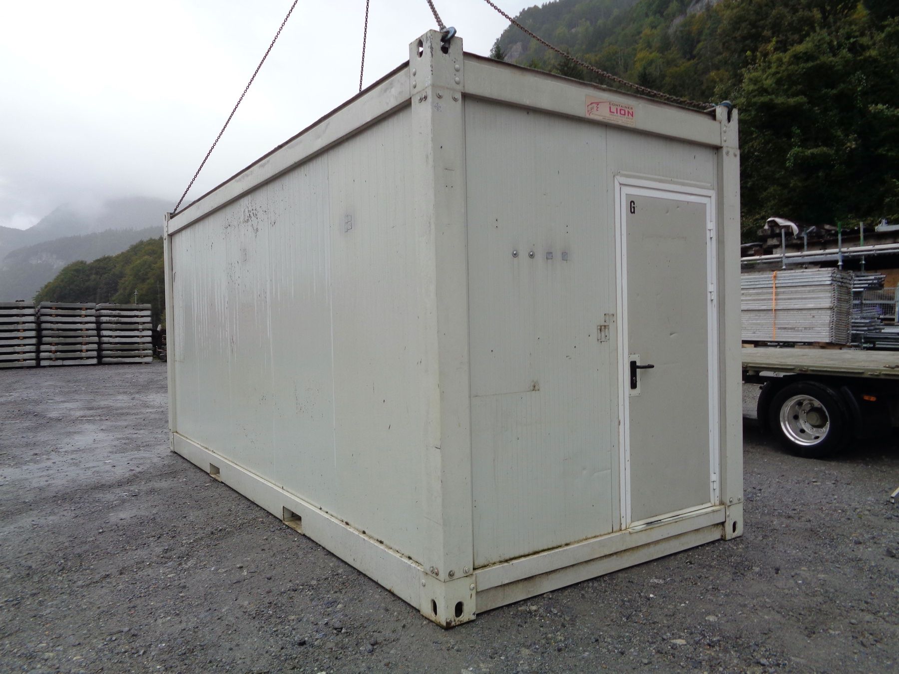 Conteneurs de construction: Container 6 m, isoliert – D'occasion à Alpnach Dorf par vieuxhenri