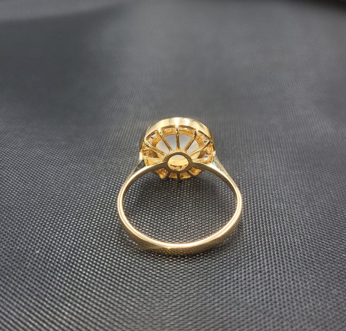 Anelli: Gold 585 Ring Mit Mondstein und steine – Usato da Wald ZH venduto da Dasilver 5