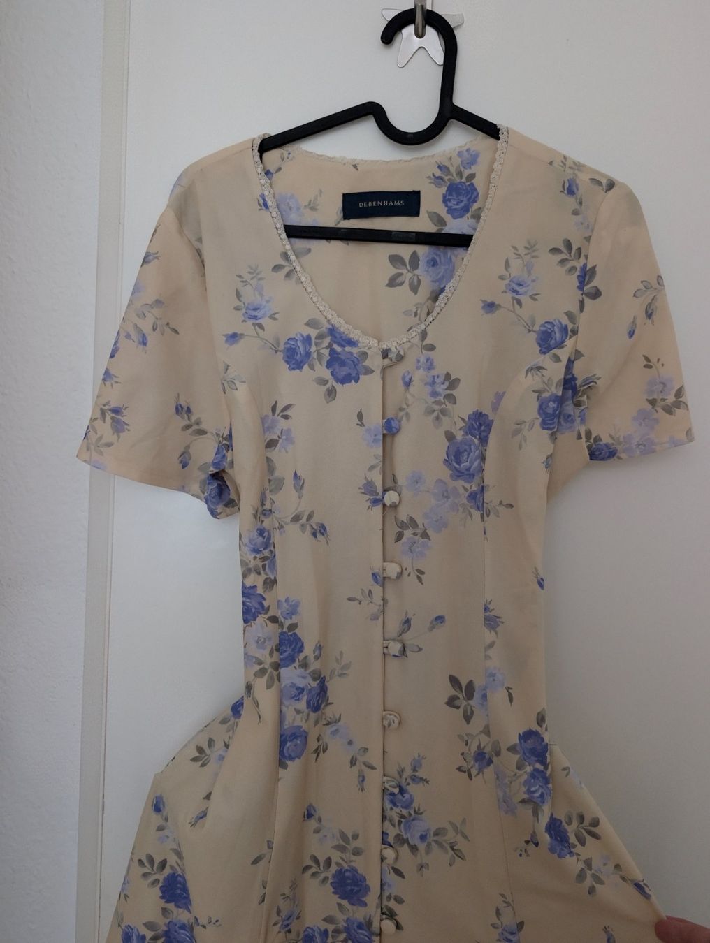 Robes: Kleid mit Blumenmuster Grösse M-L – D'occasion à Oftringen par ana_hx2s 2