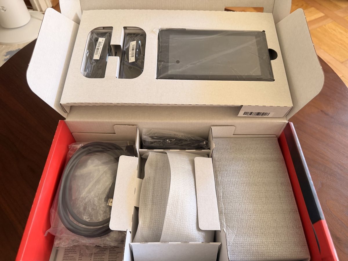 Nintendo Konsolen: Nintendo Switch + 128gb card – Gebraucht aus Lausanne von iam_xzf8 1