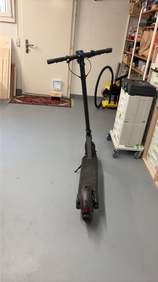 VMAX Kickboard: E-Scooter VMAX VX2 ST B schwarz NEU – Neuf (Voir description) à Dällikon par Marcofloro 1