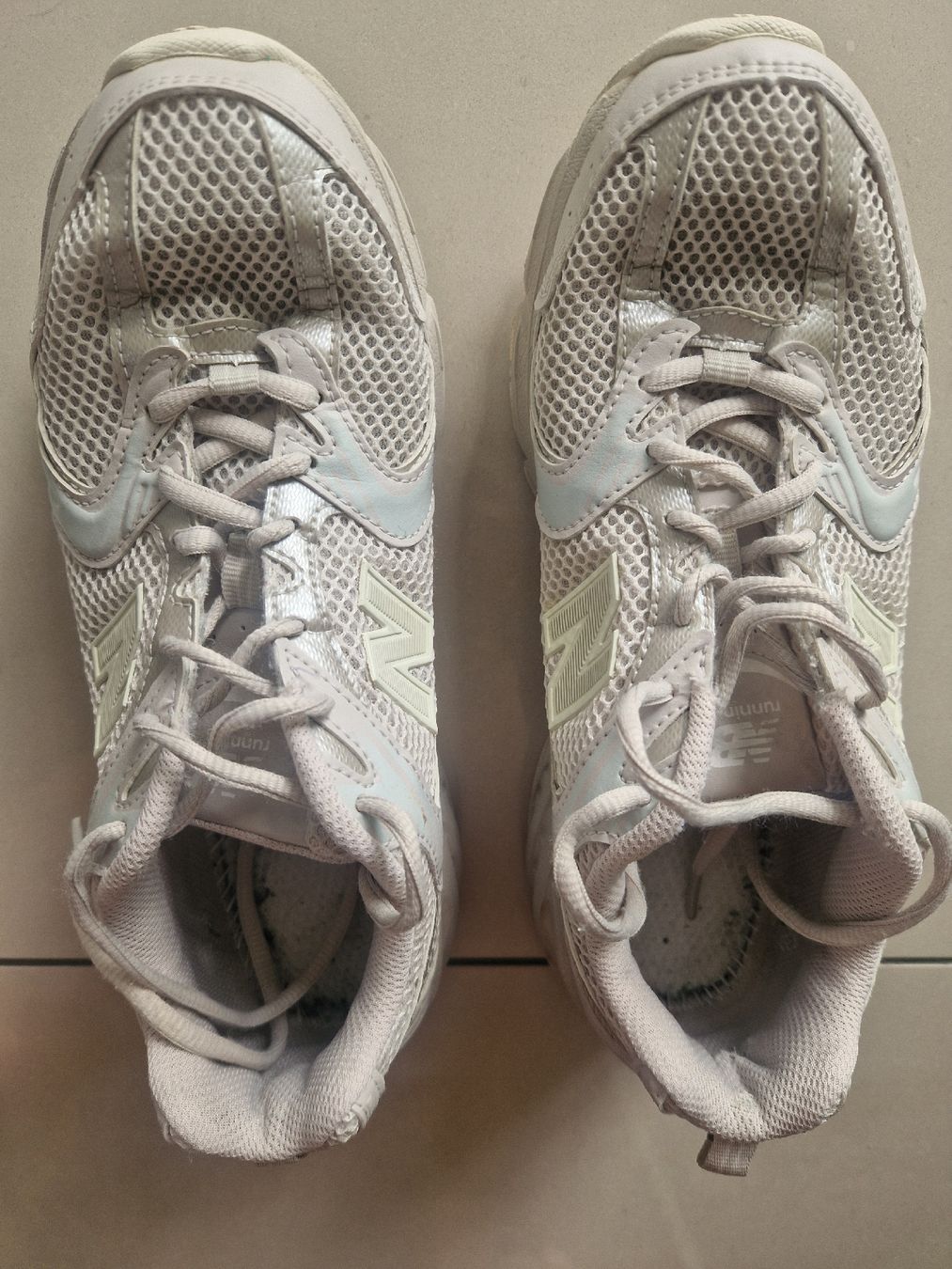 New Balance Damenschuhe: New Balance Grösse 38.5 – Gebraucht aus Lyss von katelisa