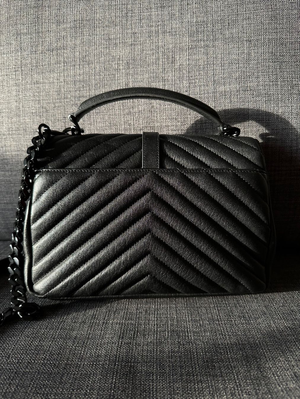 Saint Laurent Borse da donna: YSL Medium College Bag in Black – Nuovo (secondo la descrizione) da Kloten venduto da mariyama 1