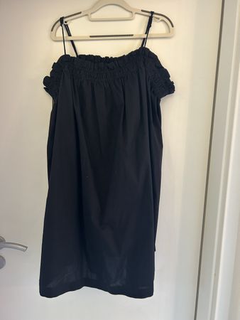 Robe noir, H&M