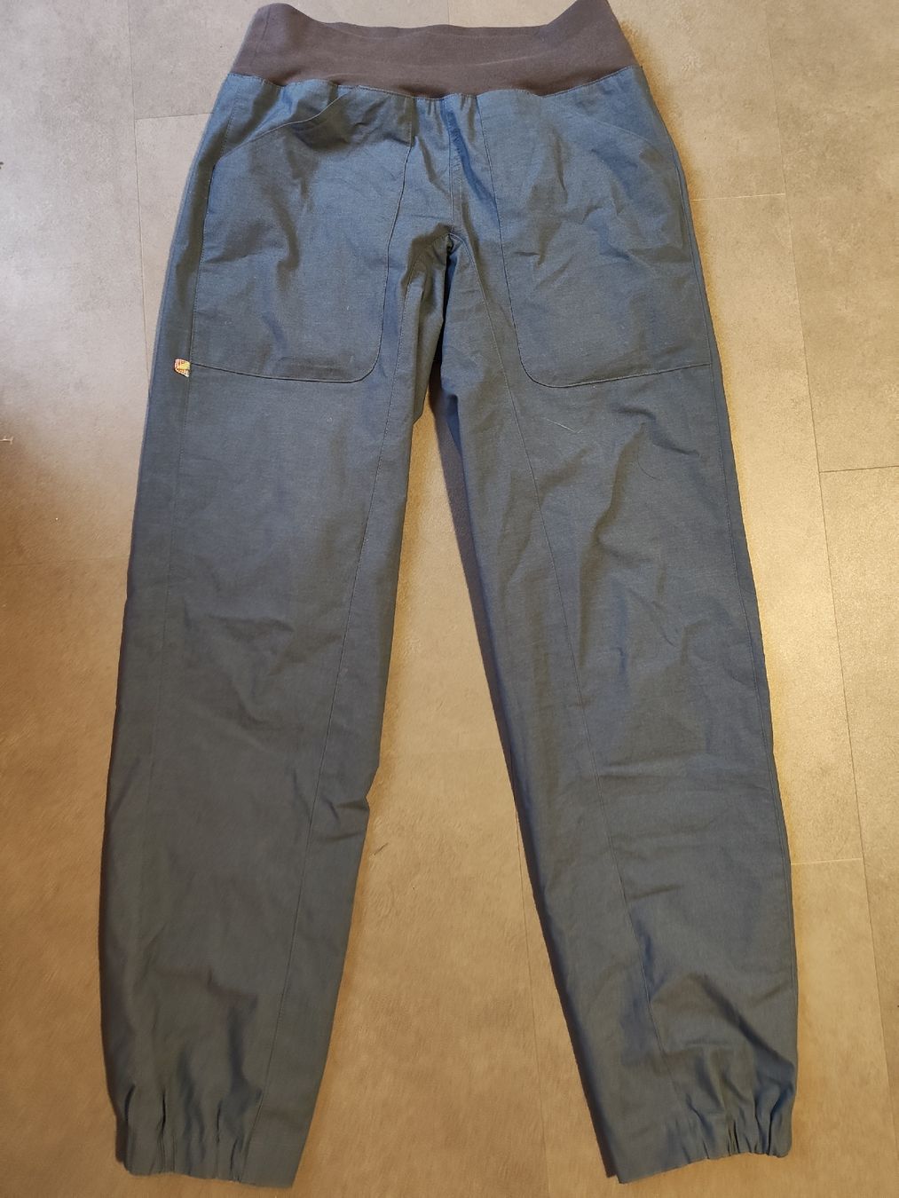 Edelrid Pantaloni: Boulderhose EDELRID blau grau Grösse S – Nuovo (secondo la descrizione) da Au TG venduto da Michelle_9711