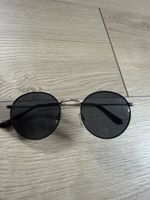 Lunettes de soleil sans marque 