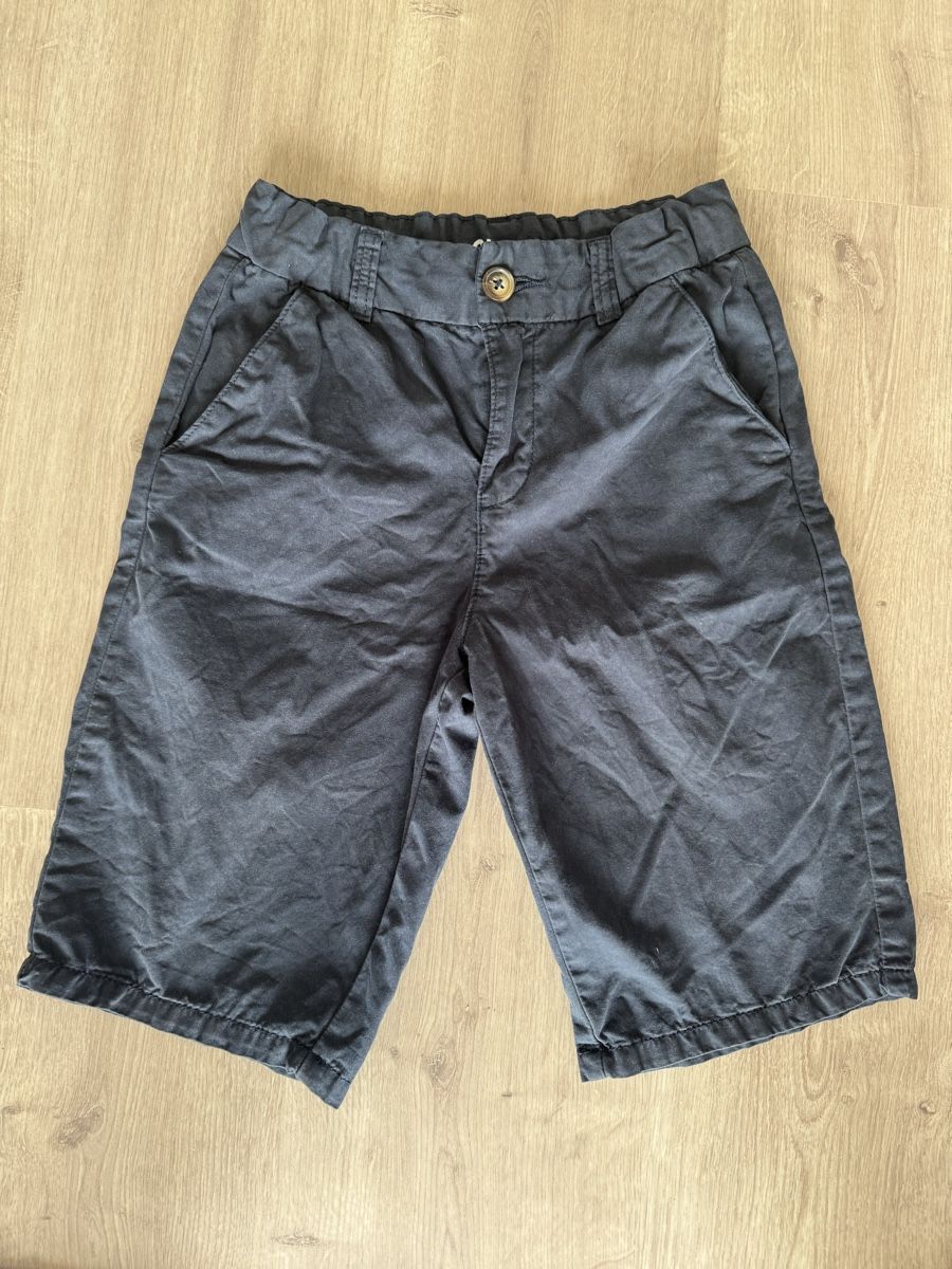 Pantalons: Kinder-Shorts, Grösse 10. – D'occasion à Oftringen par kar_y2tf