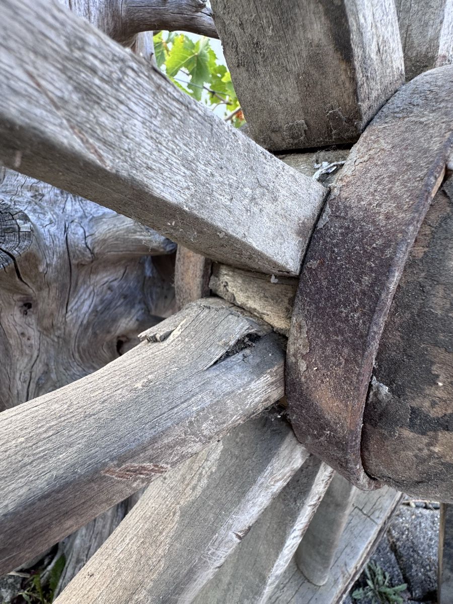 Pneus & Roues: Wagenrad Holz mit Eisenring 97 cm Durchmesser  – D'occasion à Niederbüren par Oetschli 4