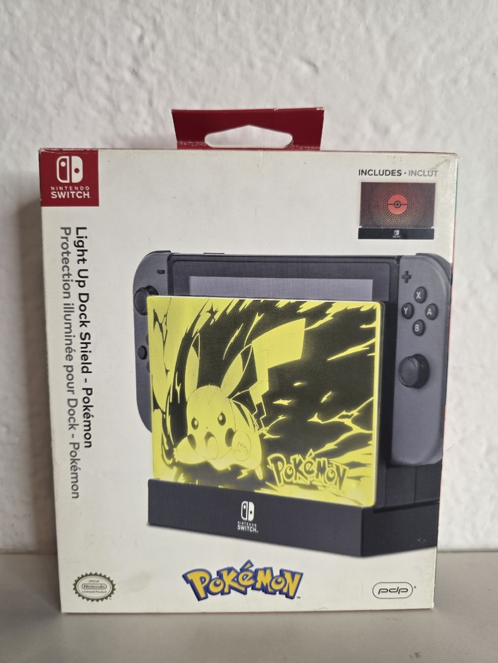 Nintendo Consoles: Nintendo Switch Light Up Dock Shield Pokémon  – D'occasion à Ehrendingen par lax21 1